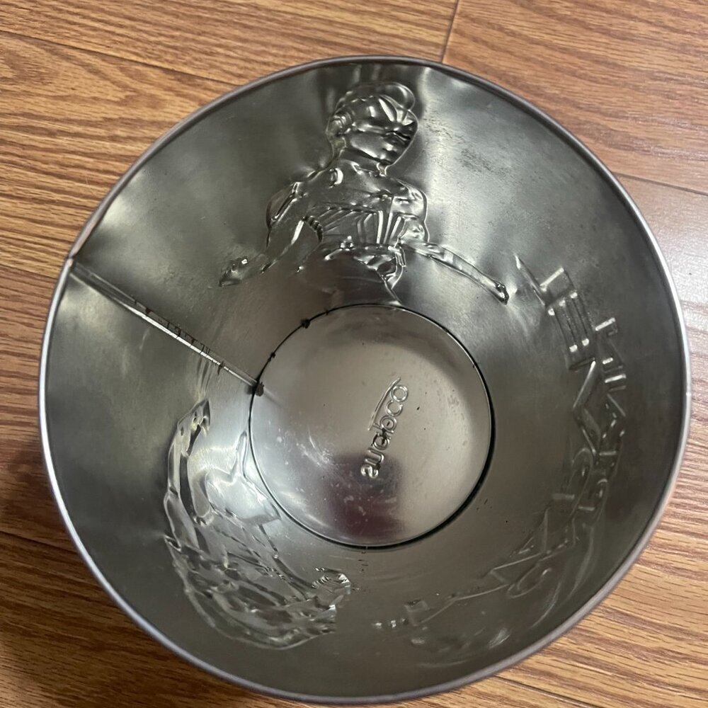 Captain Marvel Popcorn Bucket - Picture 4 of 5